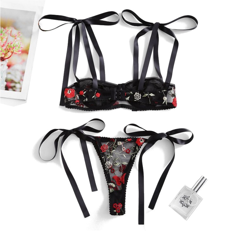 Black Women's Set of Bra and Panty